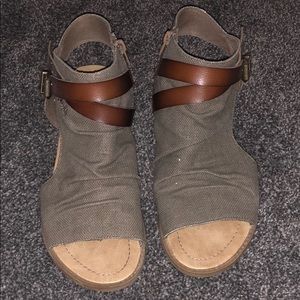 BLOWFISH Women's Balla Gladiator Sandal